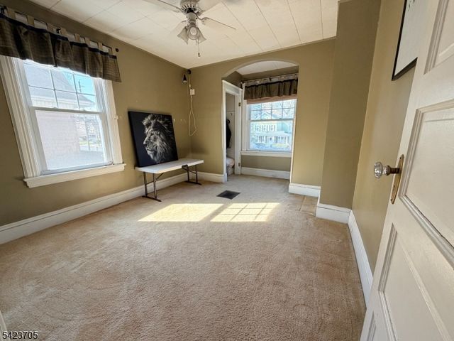 28 W Union Ave, Bound Brook Boro, NJ 08805