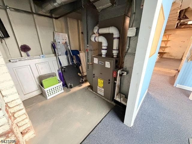 28 W Union Ave, Bound Brook Boro, NJ 08805