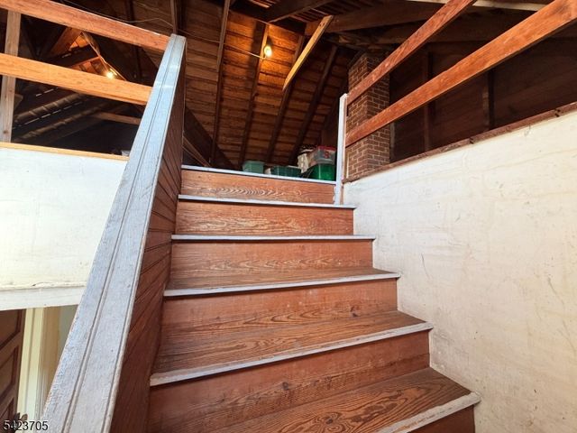 28 W Union Ave, Bound Brook Boro, NJ 08805