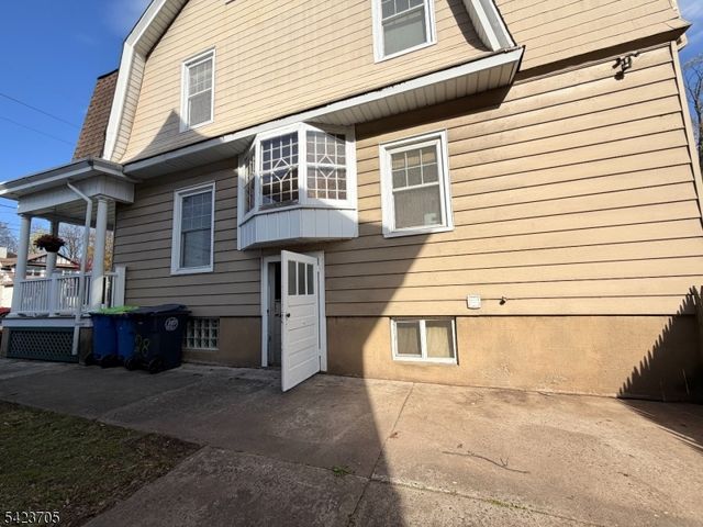 28 W Union Ave, Bound Brook Boro, NJ 08805