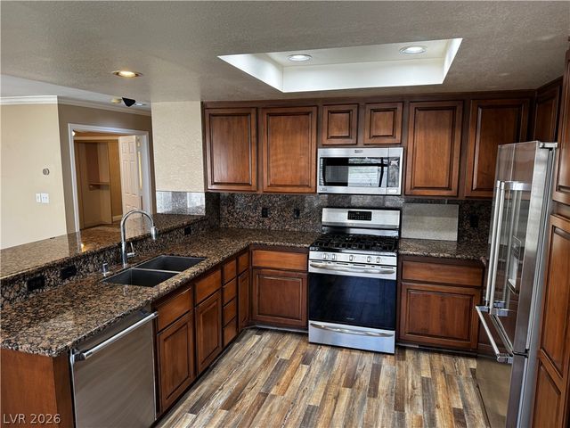 8248 Dolphin Bay Court, Las Vegas, NV 89128