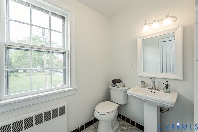401 Caroline St, Ashland, VA 23005