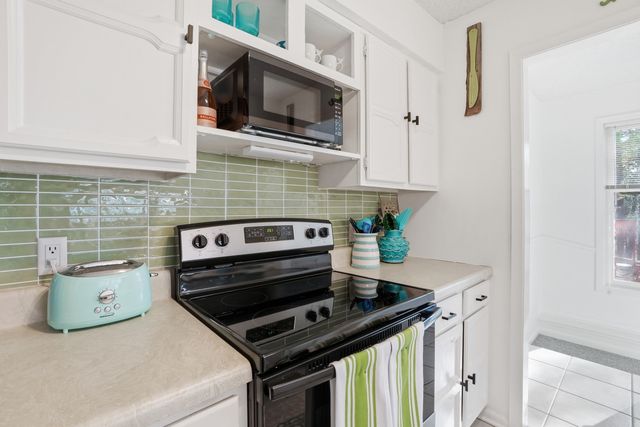 23 Halcon Place, Hot Springs Village, AR 71909