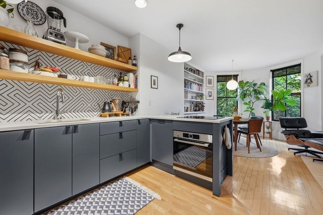 79 Montgomery St. 2, Boston, MA 02116