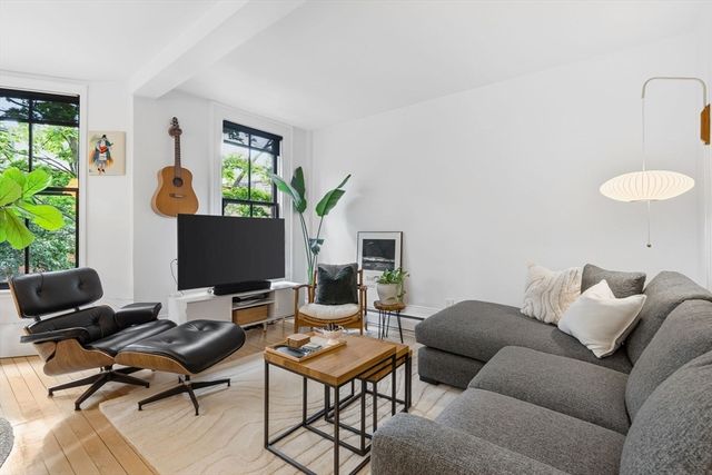 79 Montgomery St. 2, Boston, MA 02116
