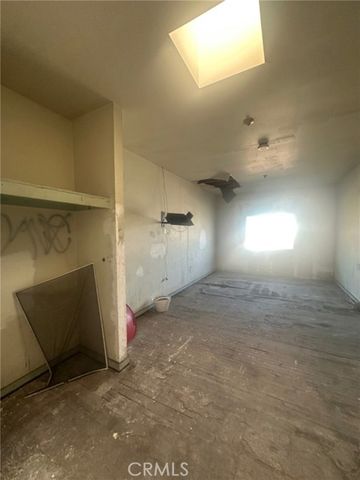 208 W Anaheim, Long Beach, CA 90813