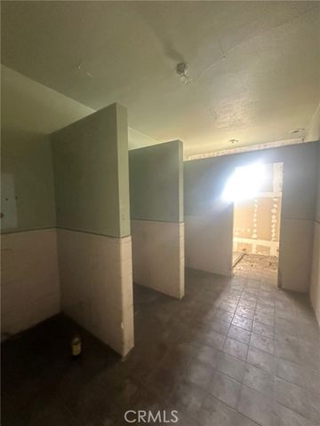 208 W Anaheim, Long Beach, CA 90813