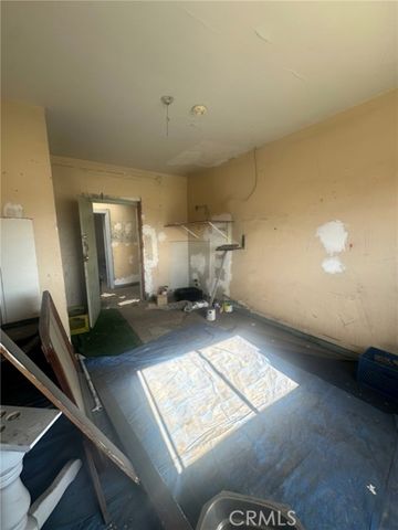 208 W Anaheim, Long Beach, CA 90813