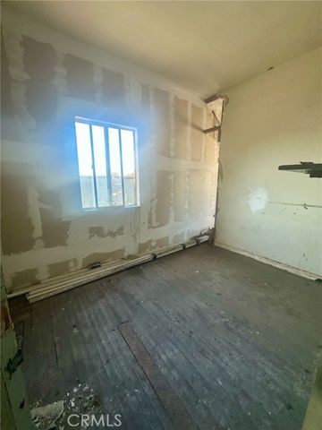 208 W Anaheim, Long Beach, CA 90813