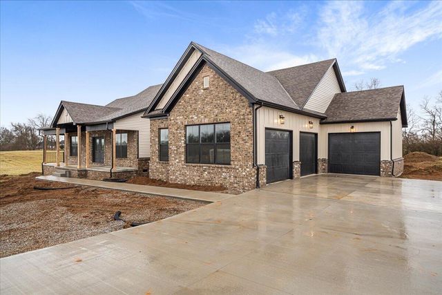 176 Maple Lawn Circle, Nicholasville, KY 40356