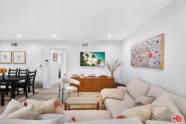 11670 W Sunset Boulevard 217, Los Angeles, CA 90049