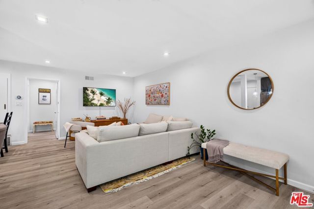11670 W Sunset Boulevard 217, Los Angeles, CA 90049