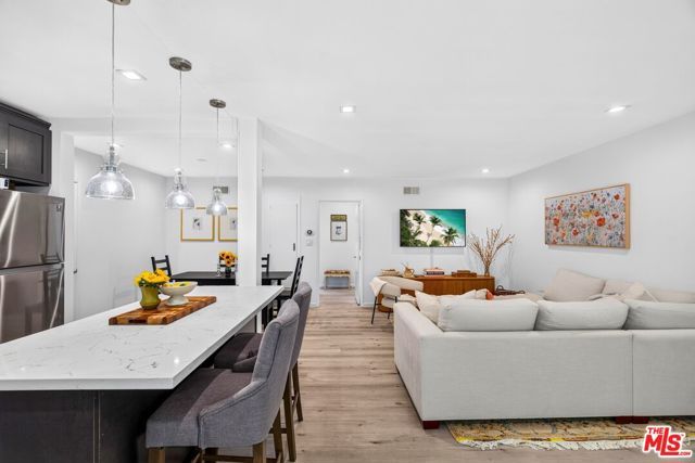 11670 W Sunset Boulevard 217, Los Angeles, CA 90049