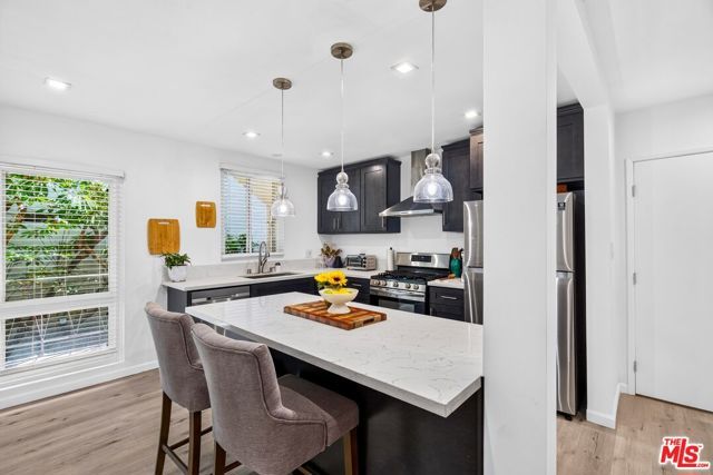 11670 W Sunset Boulevard 217, Los Angeles, CA 90049