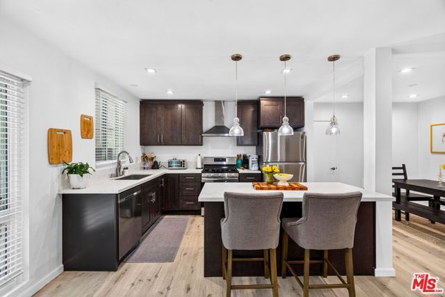 11670 W Sunset Boulevard 217, Los Angeles, CA 90049