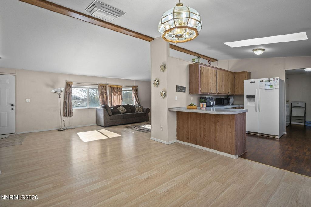 Image 10 of property listing at 2701 Larkspur Street, Reno, NV 89512