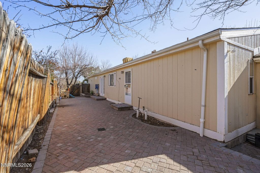 Image 22 of property listing at 2701 Larkspur Street, Reno, NV 89512