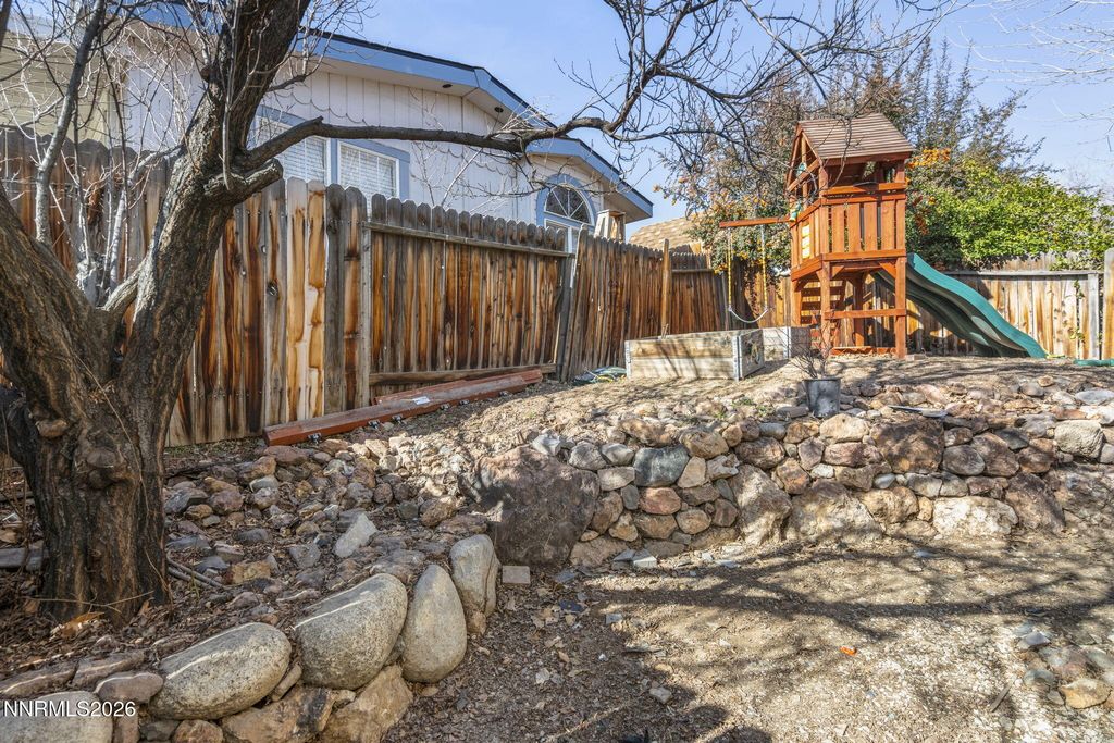Image 23 of property listing at 2701 Larkspur Street, Reno, NV 89512