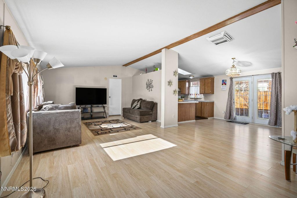 Image 4 of property listing at 2701 Larkspur Street, Reno, NV 89512