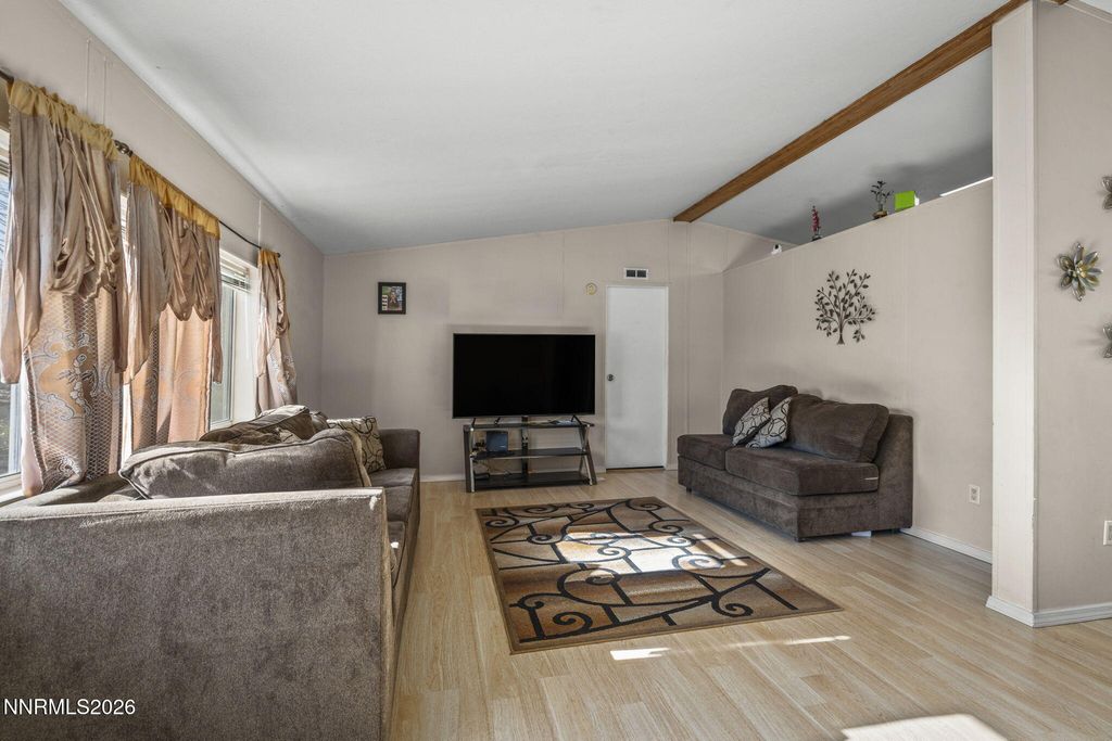 Image 5 of property listing at 2701 Larkspur Street, Reno, NV 89512