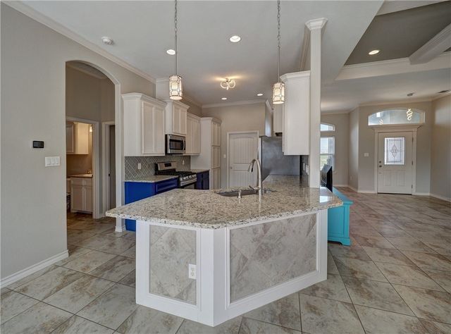 15109 Dasmarinas Dr, Corpus Christi, TX 78418