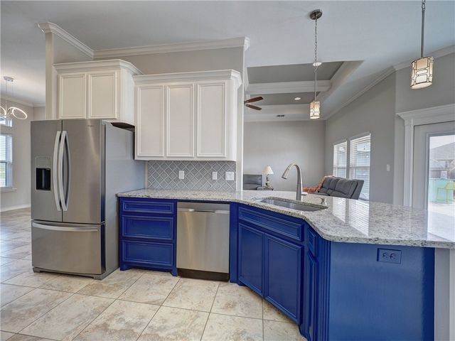 15109 Dasmarinas Dr, Corpus Christi, TX 78418