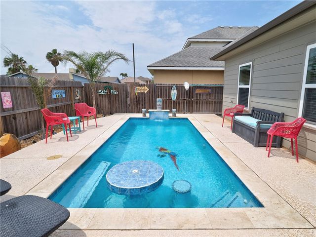15109 Dasmarinas Dr, Corpus Christi, TX 78418