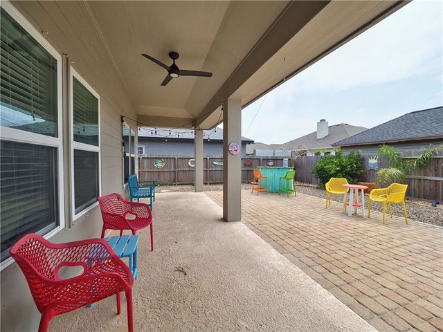 15109 Dasmarinas Dr, Corpus Christi, TX 78418