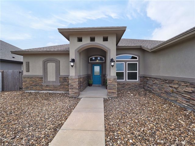 15109 Dasmarinas Dr, Corpus Christi, TX 78418