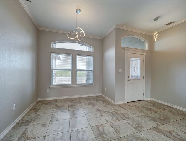 15109 Dasmarinas Dr, Corpus Christi, TX 78418