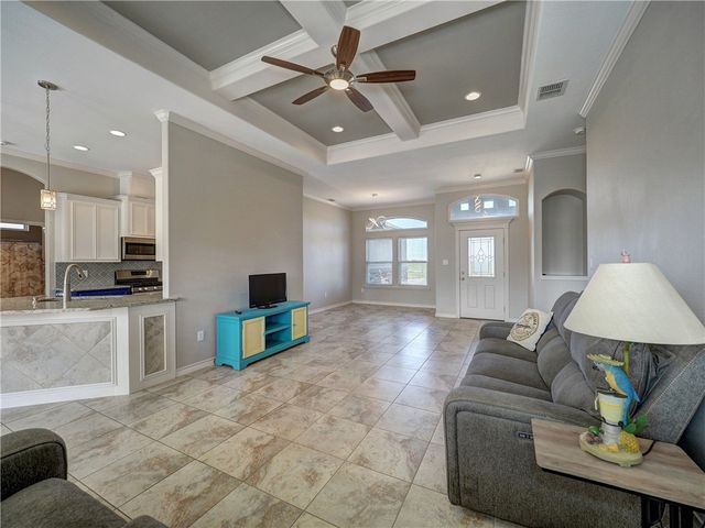 15109 Dasmarinas Dr, Corpus Christi, TX 78418
