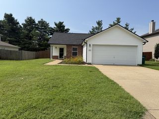 2663 Sutherland Dr, Thompsons Station, TN 37179