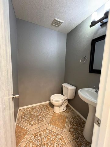 15623 Red Pine Ridge Way, Houston, TX 77049