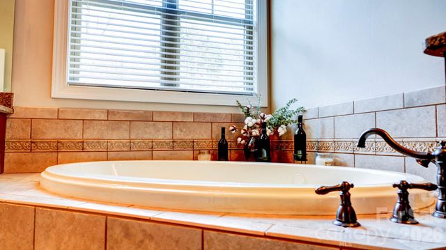 511 Alex D Owens Drive, Kings Mountain, NC 28086