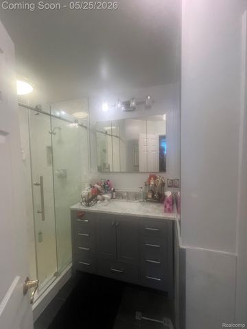 230 Main Sail Court 32, Detroit, MI 48207