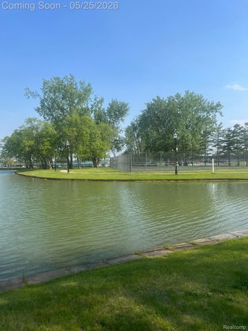 230 Main Sail Court 32, Detroit, MI 48207
