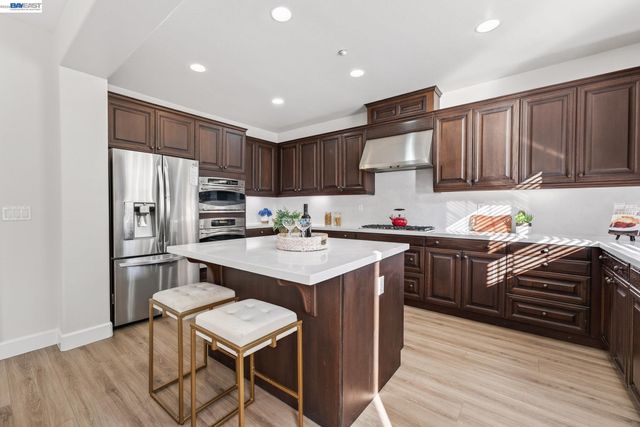 4915 Shelton St, Dublin, CA 94568