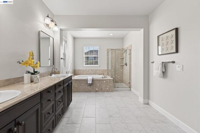 4915 Shelton St, Dublin, CA 94568