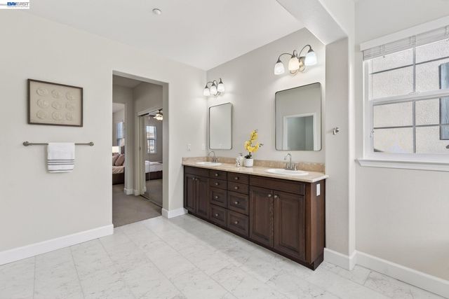 4915 Shelton St, Dublin, CA 94568