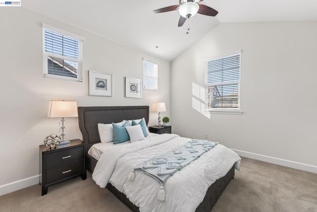 4915 Shelton St, Dublin, CA 94568