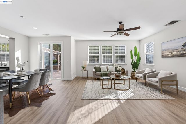 4915 Shelton St, Dublin, CA 94568