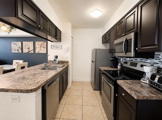 2747 N POINCIANA BOULEVARD 10, Kissimmee, FL 34746