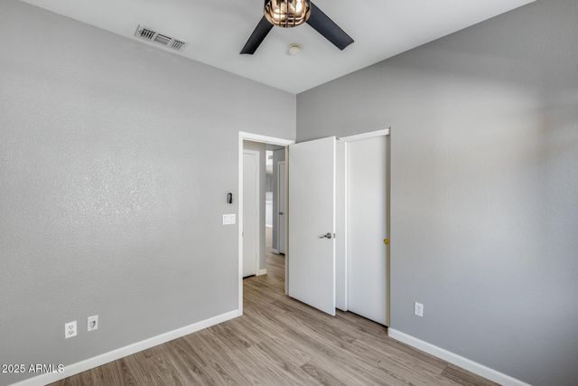 4043 W DESERT HOLLOW Drive, Phoenix, AZ 85083