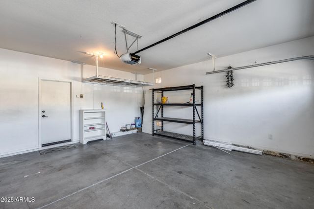 4043 W DESERT HOLLOW Drive, Phoenix, AZ 85083