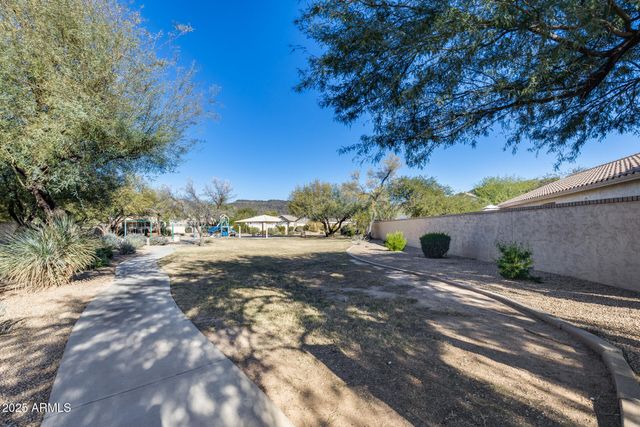 4043 W DESERT HOLLOW Drive, Phoenix, AZ 85083