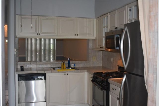 7890 Dixie Beach Circle, Tamarac, FL 33321