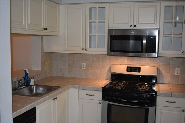 7890 Dixie Beach Circle, Tamarac, FL 33321