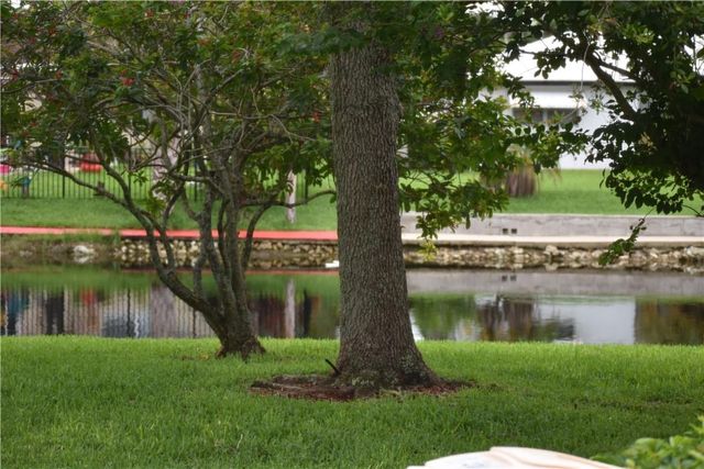 7890 Dixie Beach Circle, Tamarac, FL 33321