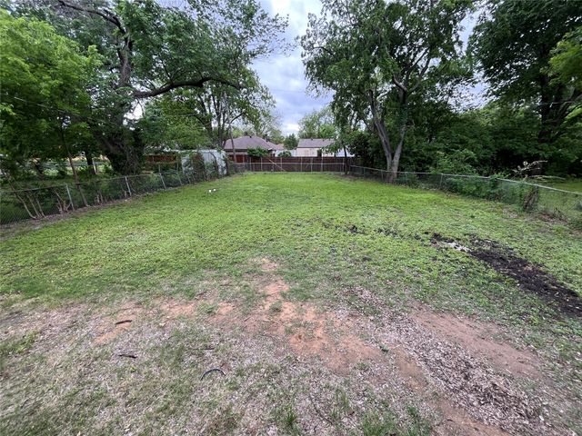 860 Mimosa Drive, Garland, TX 75040