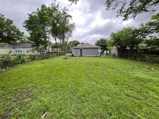860 Mimosa Drive, Garland, TX 75040
